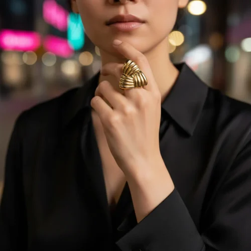 Anillo De Oro Triangulo Con Surcos Ajustable