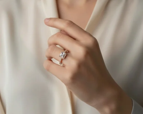 Anillo De Plata Rosa Halo Cuadrado