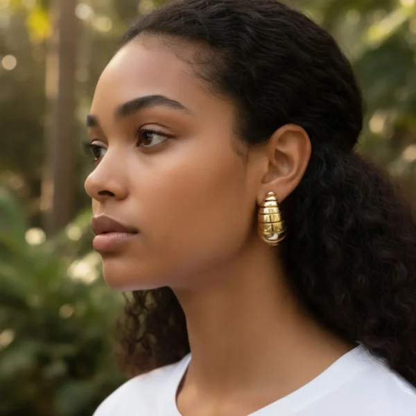Aretes Broquel De Oro Gota Cortada