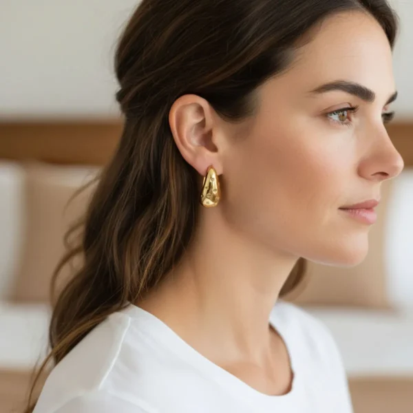 Aretes Broquel De Oro Gota Dorada Aretes Broquel De Oro Gota Dorada