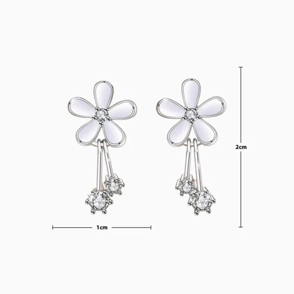 Aretes Broquel De Plata Flor Blanca Aretes Broquel De Plata Flor Blanca