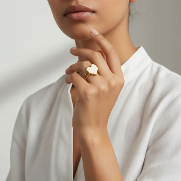 Anillo De Acero Corazon Blanco Ajustable