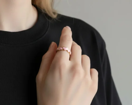 Anillo De Acero Corazones Rosas Ajustable