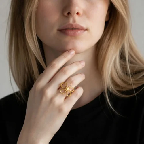 Anillo De Acero Flor Grande Ajustable