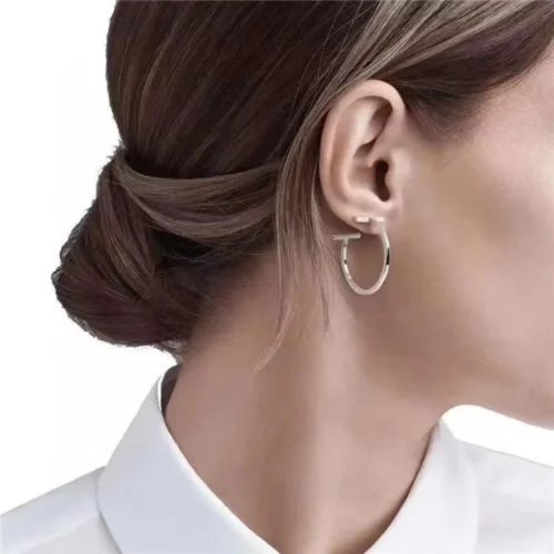 Aretes Broquel De Acero Luna T Dorado